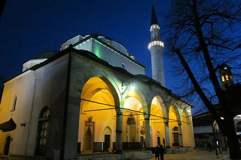 Begova džamija
