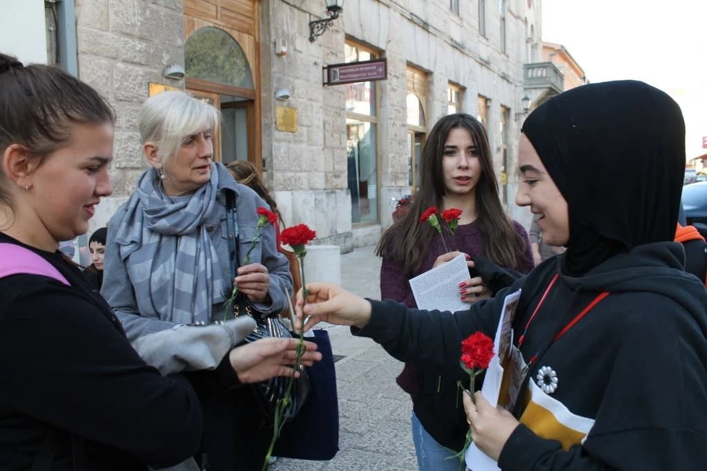 Podjelom promotivnih materijala najavljen program manifestacije "Uzor si mi, Poslaniče"