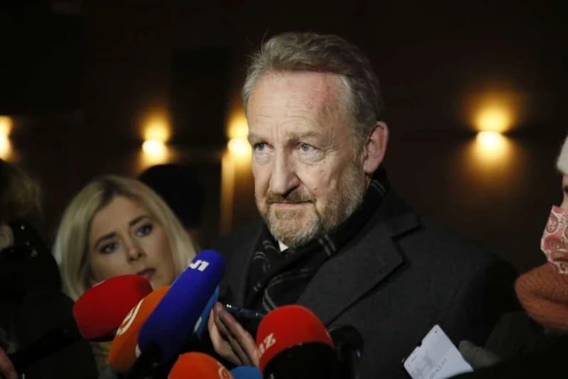 Izetbegović: HDZ i HNS moraju shvatiti da nemaju pravo blokirati Federaciju BiH