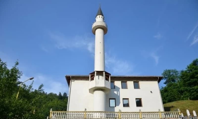 Srebrenica, Bijela džamija
