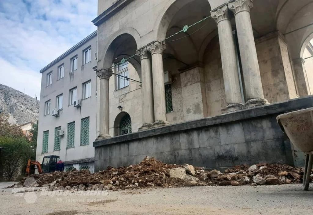 Kopajući kanal pronašli ljudske kosti