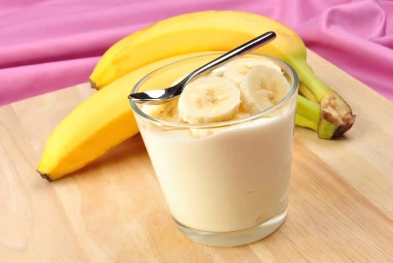 Jogurt i banane 