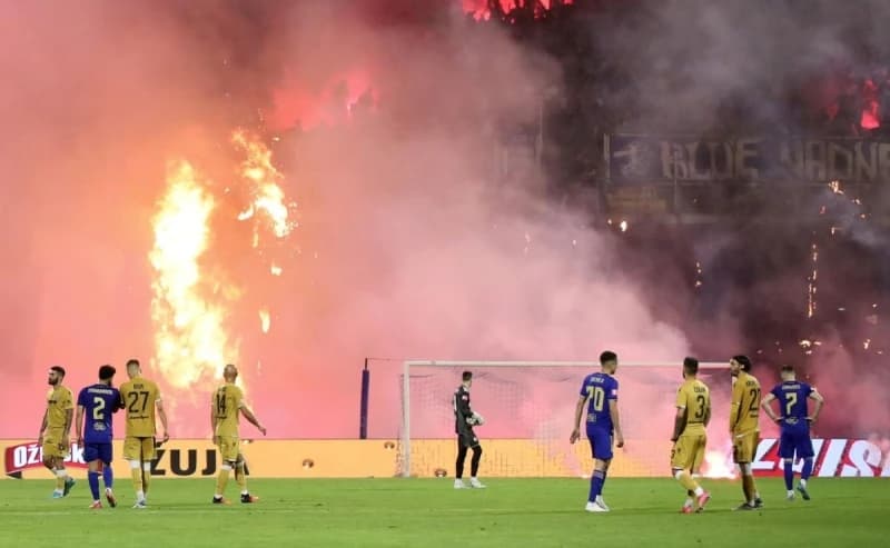 "Ludnica" u Zagrebu: Dinamo u nadoknadi srušio Hajduk i proslavio titulu