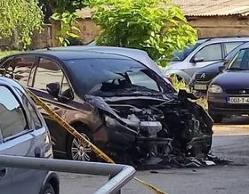 Zapaljen automobil u Doboju