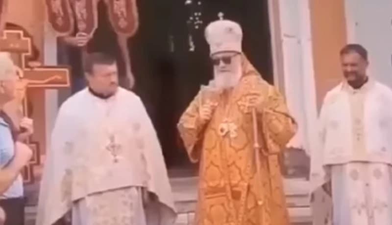 Vladika Nikanor prokleo Anu Brnabić i gej paradu: I oružje bih upotrebio da ga imam
