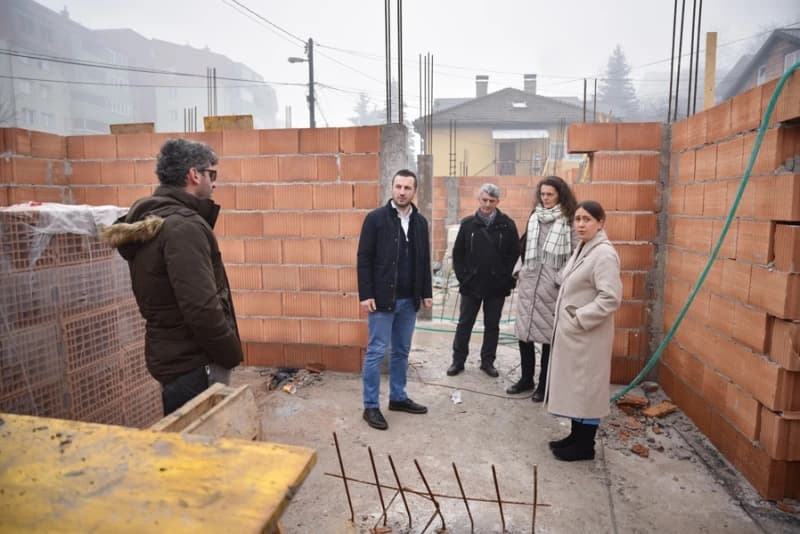 Nastradali u požaru vraćaju se u obnovljene kuće u Buča Potok u aprilu ove godine