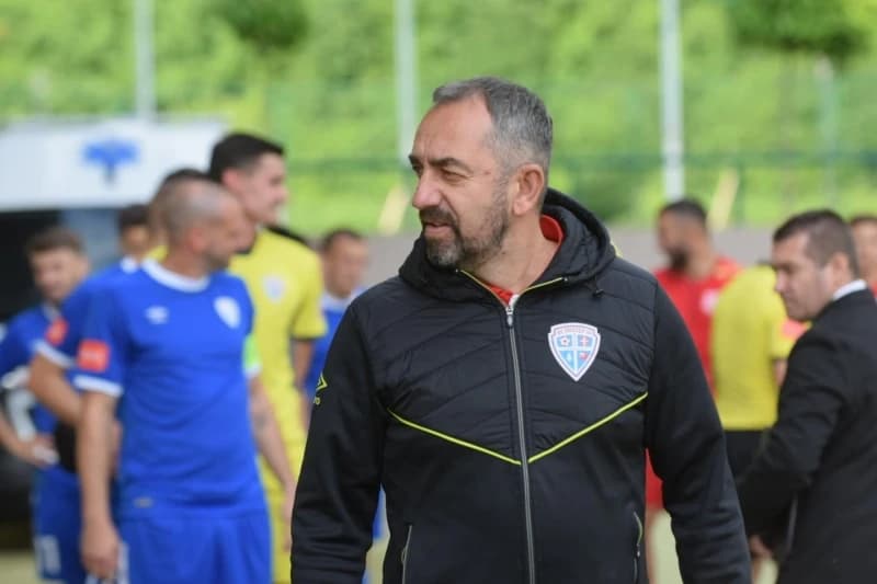Potencijalni premijerligaš se rastao sa Karačićem