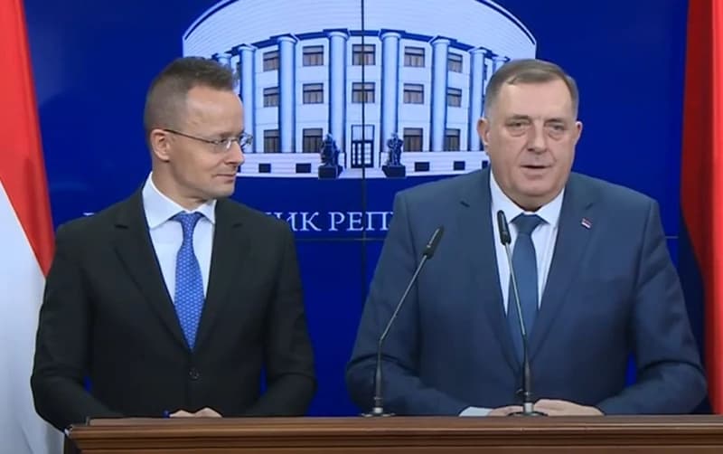 Piter Sijarto i Milorad Dodik