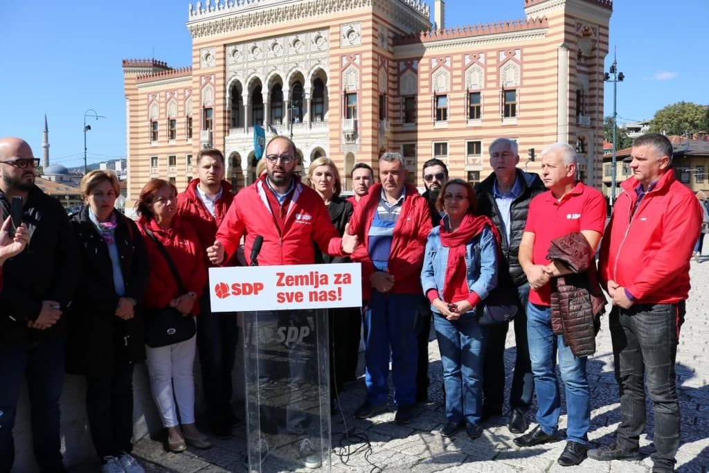 Sutra su izbori: Evo gdje i kada će glasati kandidati za predsjednika SDP-a