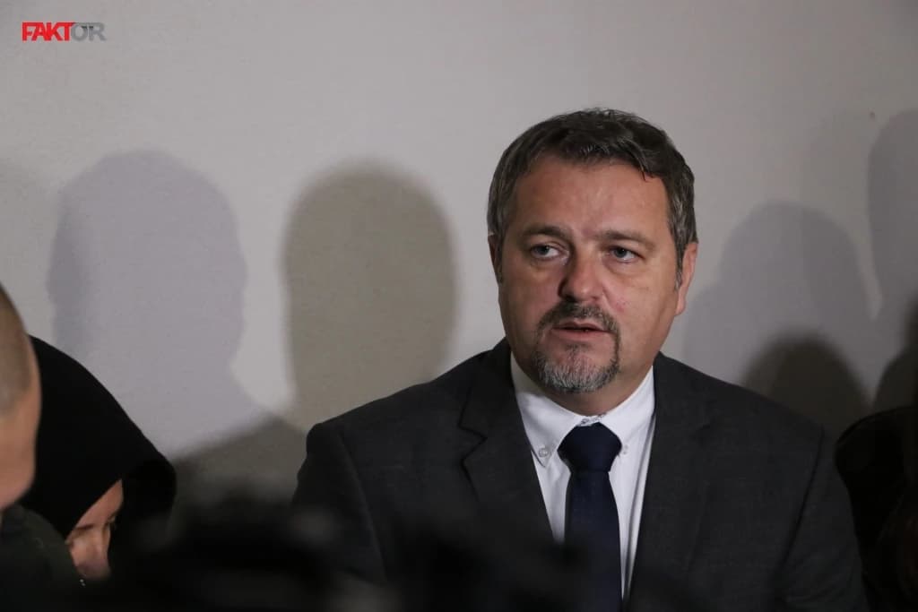 Ogrešević: Nikšić, Konaković i Forto ponovo poslušno oborili glave, s Dodikom i Čovićem napravili po BiH fatalnu Petorku