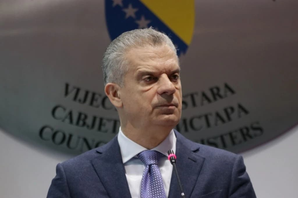 Radončić naložio Graničnoj policiji da zabrani ulazak u BiH državljanima zemalja sa najviše zaraženih