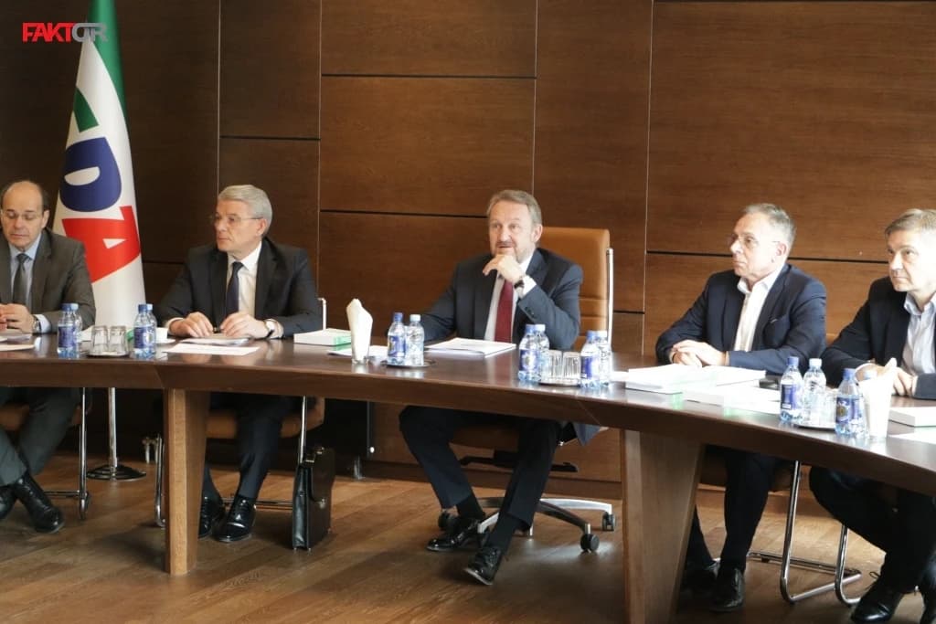SDA: Dodik ne može ugroziti državu BiH, ali može entitet RS koji je doveo u finansijski kolaps