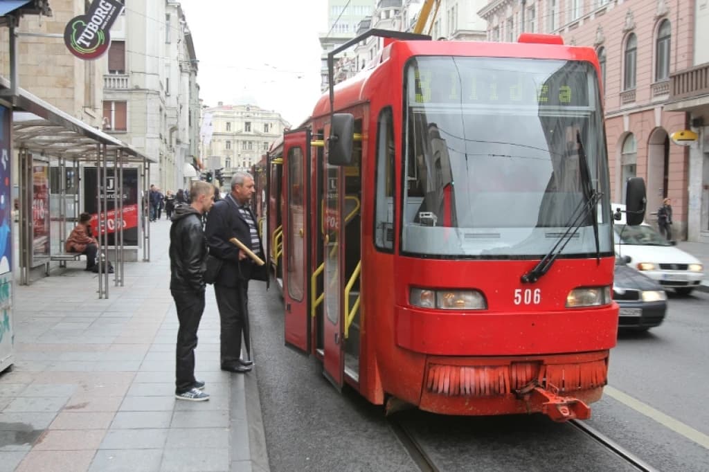 Pogledajte kakva pravila čekaju putnike u gradskom prijevozu: Ograničen kapacitet, nema stajanja, maske obavezne...