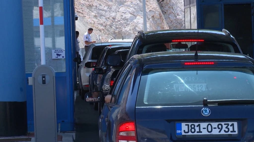 Oprez zbog magle, na graničnim prijelazima čeka se 30 minuta