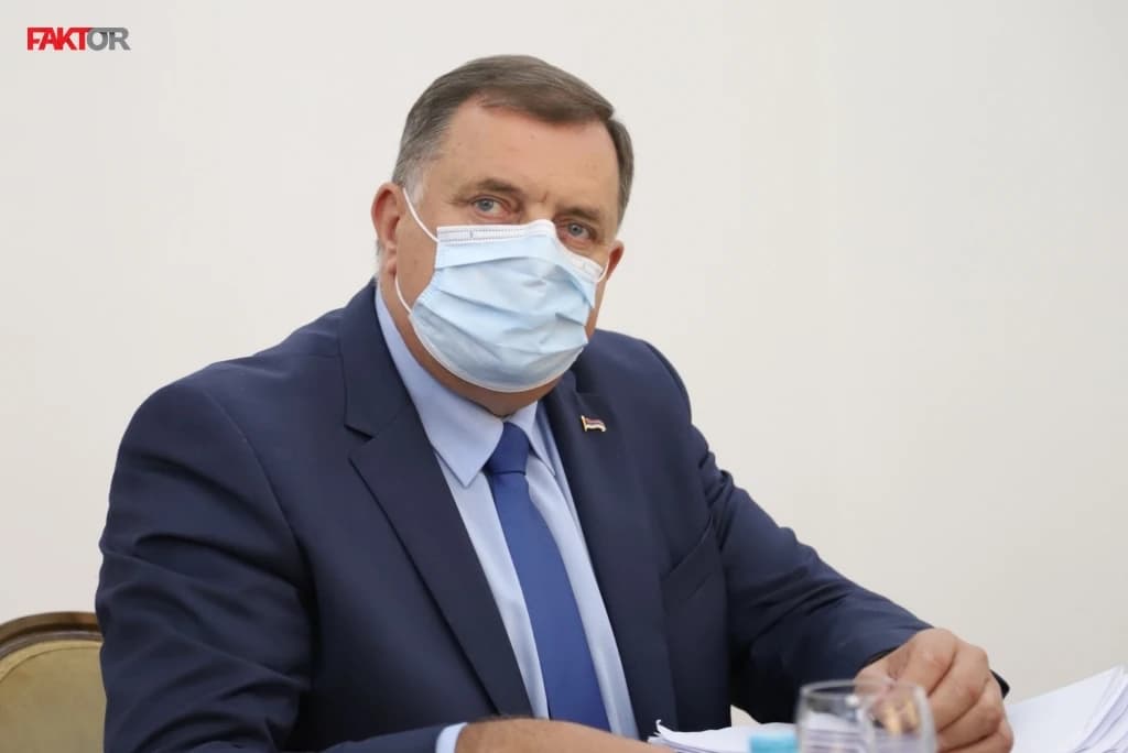 Dodik pozitivan na koronavirus, ima upalu pluća