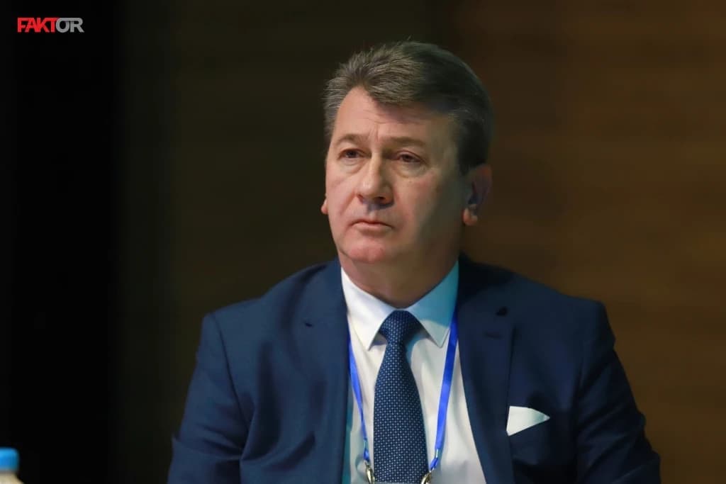 Hadžibajrić: "Trojka" se nije ponašala korektno, nisu ispoštovali dogovoreno
