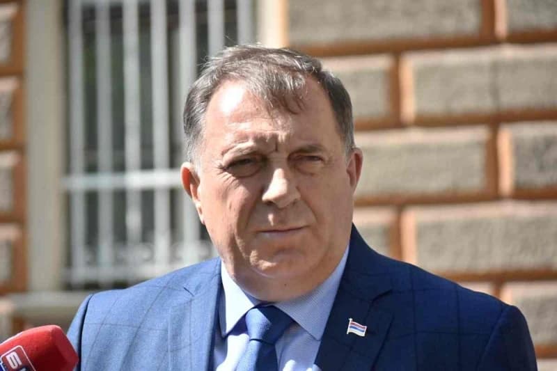 Dodik: Schmidt nema nikakve veze sa evropskim putem BiH