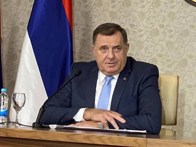 Dodik poslao zahtjev NSRS -u za održavanje posebne sjednice