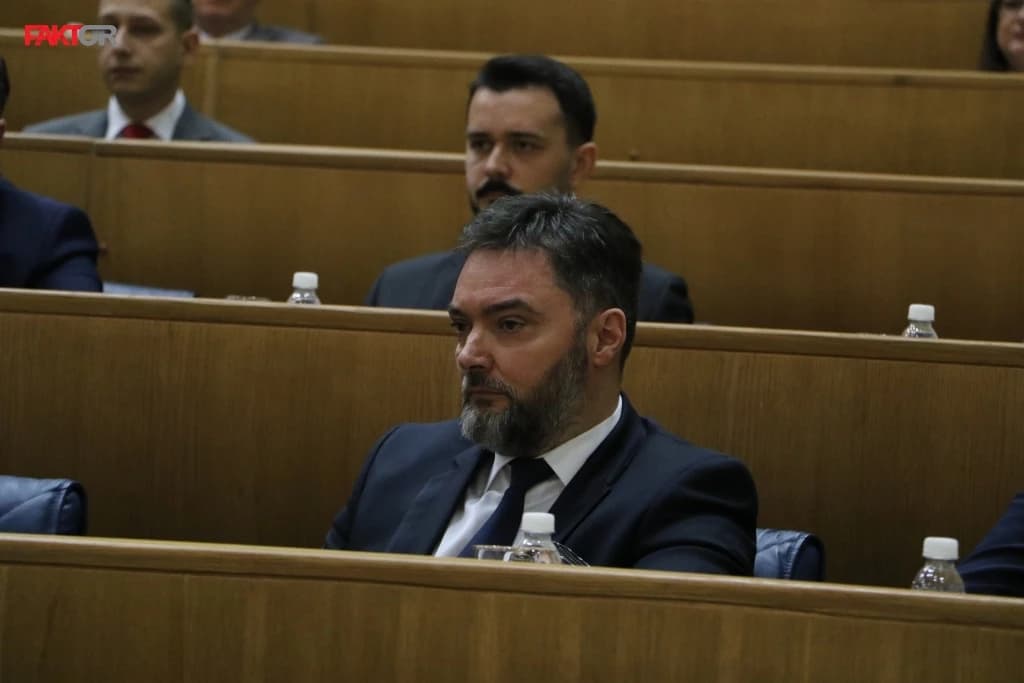 Krišto predložila dnevni red sjednice Vijeća ministara BiH, Košarac zaprijetio: Neka pokušaju