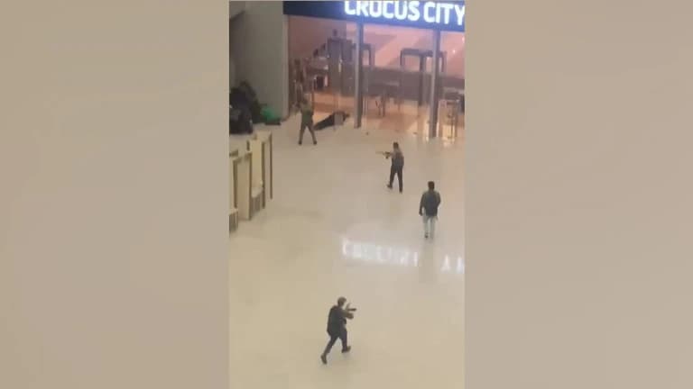 Teroristi snimljeni tokom napada