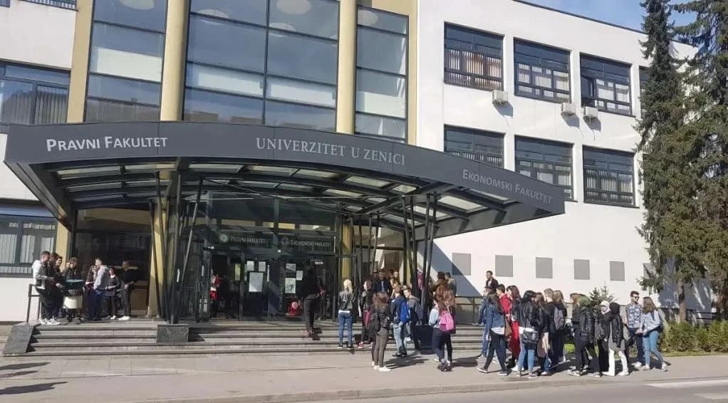 Univerzitet u Zenici