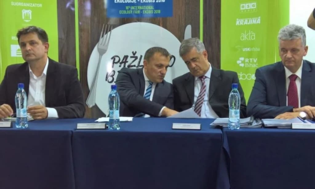Dedić i Fazlić potpisuju ugovor