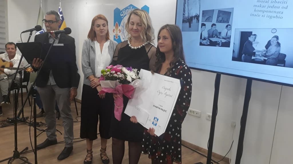 Mostarci prvu nagradu dodijelili rekorderki u plivanju Lani Pudar