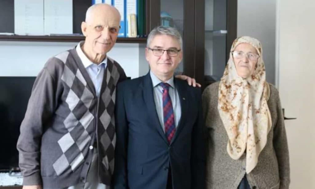 Ministar Bukvarević posjetio roditelje heroja Adila Bešića