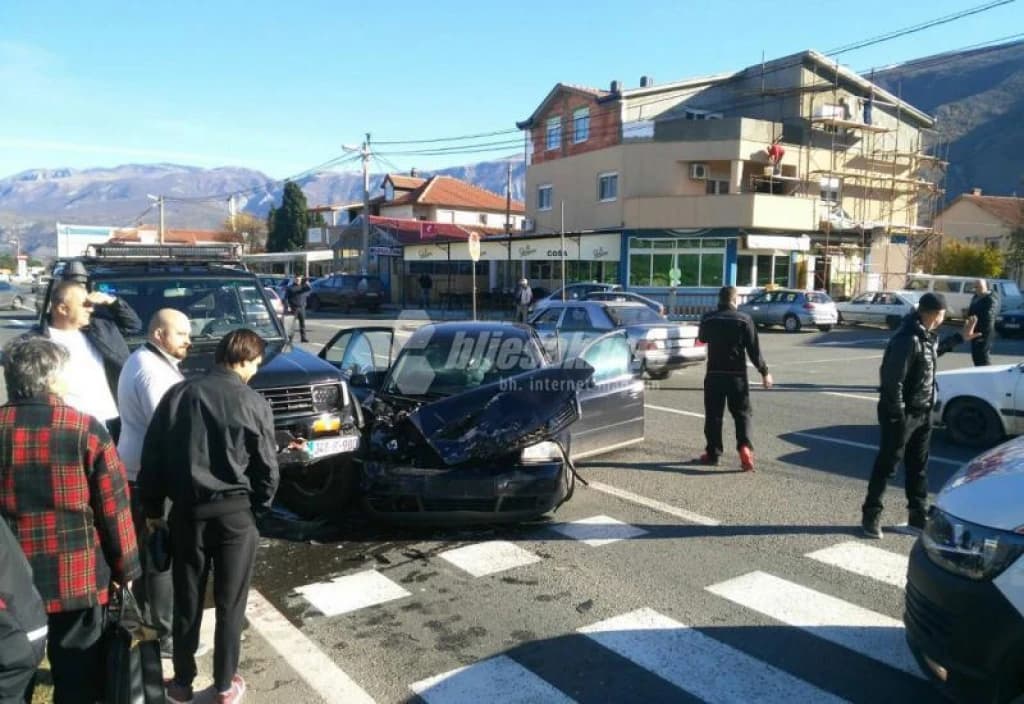 Dvije osobe povrijeđene u sudaru u Vrapčićima