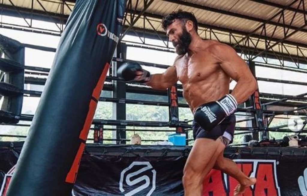 Skupo platio prijateljstvo s UFC borcem: Za 40 sekundi ostao bez milion dolara