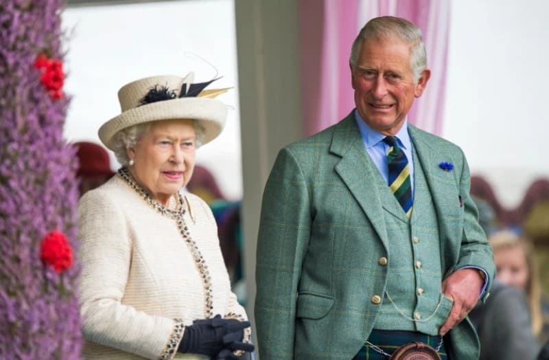 Princ Charles i kraljica
