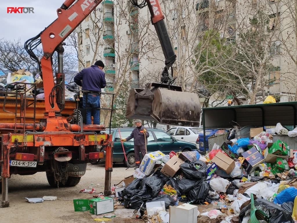 Komunalni radnici u punom pogonu čiste ulice u Mostaru