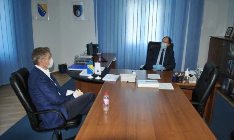 Premijer Kantona Sarajevo Mario Nenadić i šef Programa za lokalni razvoj UNDP-a u BiH Edis Arifagić 