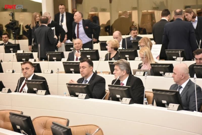 Pred zastupnicima Parlamenta BiH obiman dnevni red