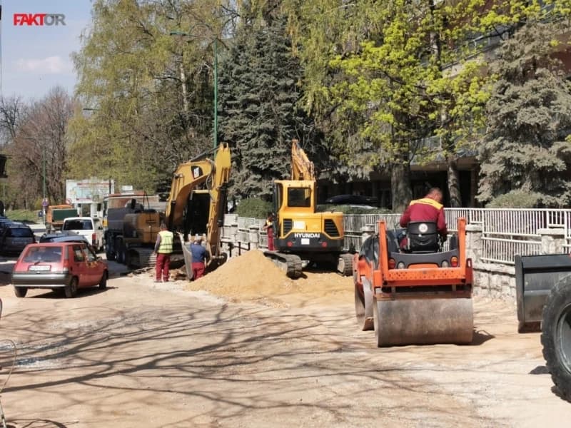 Zbog radova usporen saobraćaj na više putnih pravaca