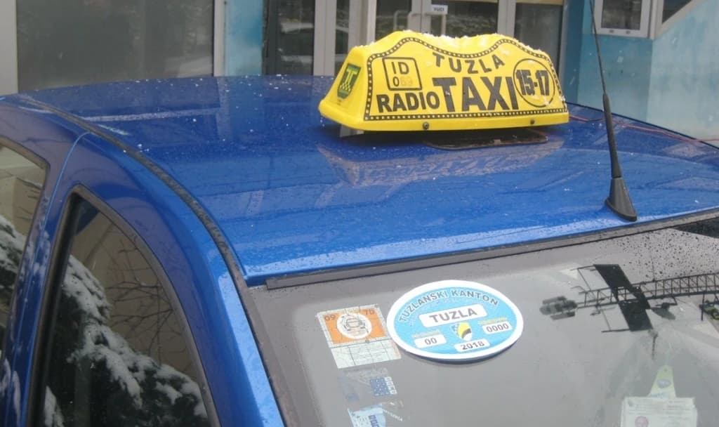 Tuzla, taxi